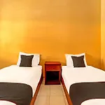 Collection O 91081 New Arena Hotel